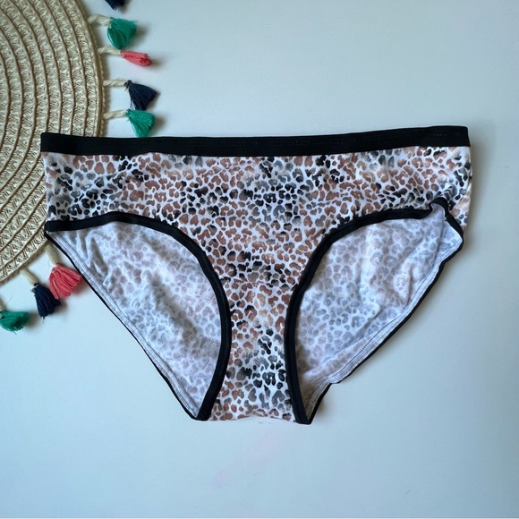 Victoria's Secret VTG Cotton Hiphugger Panty Black Brown Leopard Medium NWT - Picture 3 of 3